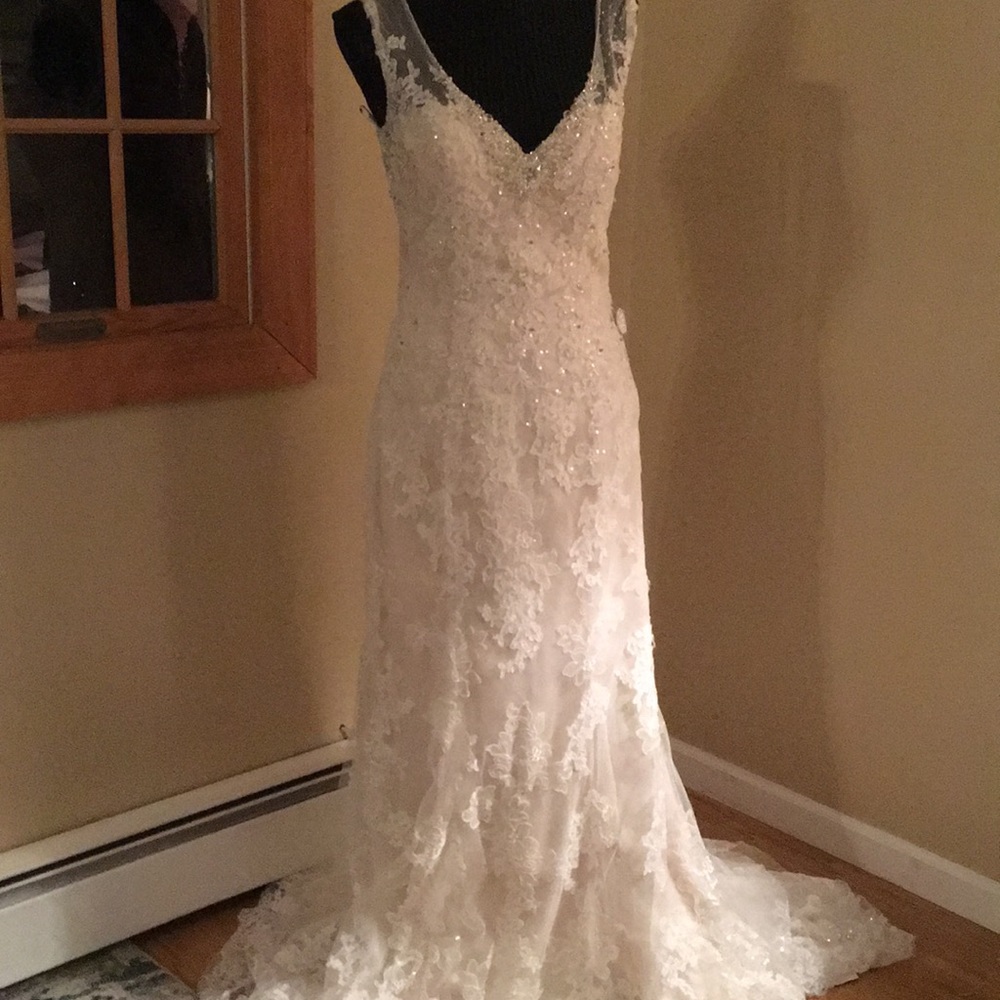 Wedding gown